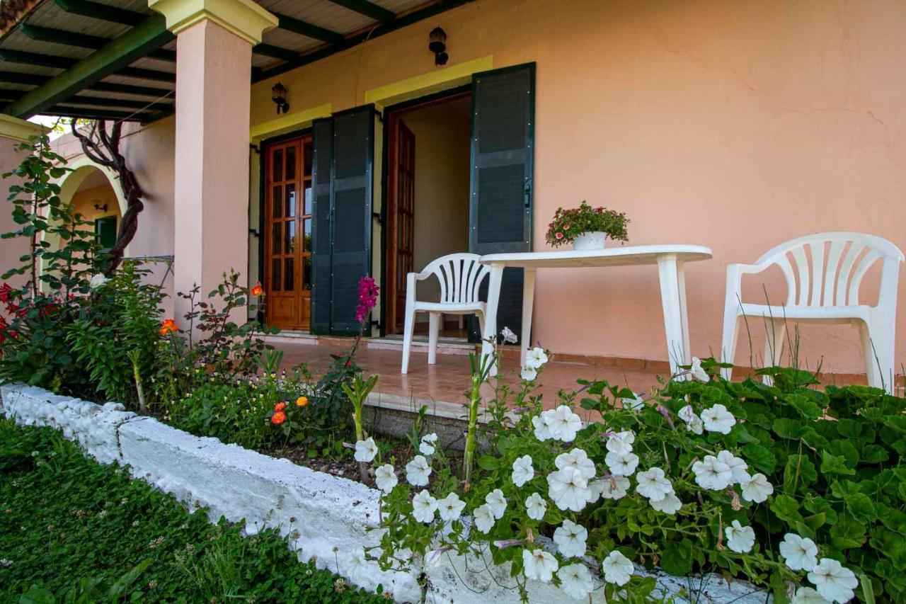 Tzoras‌ ‌Apartments‌ ‌Roda‌ ‌Corfu‌ Litheres Eksteriør bilde