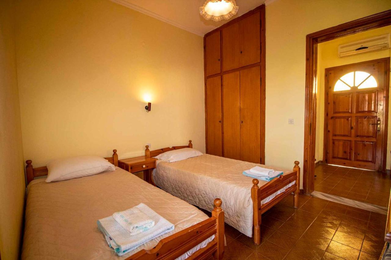 Tzoras‌ ‌Apartments‌ ‌Roda‌ ‌Corfu‌ Litheres Eksteriør bilde