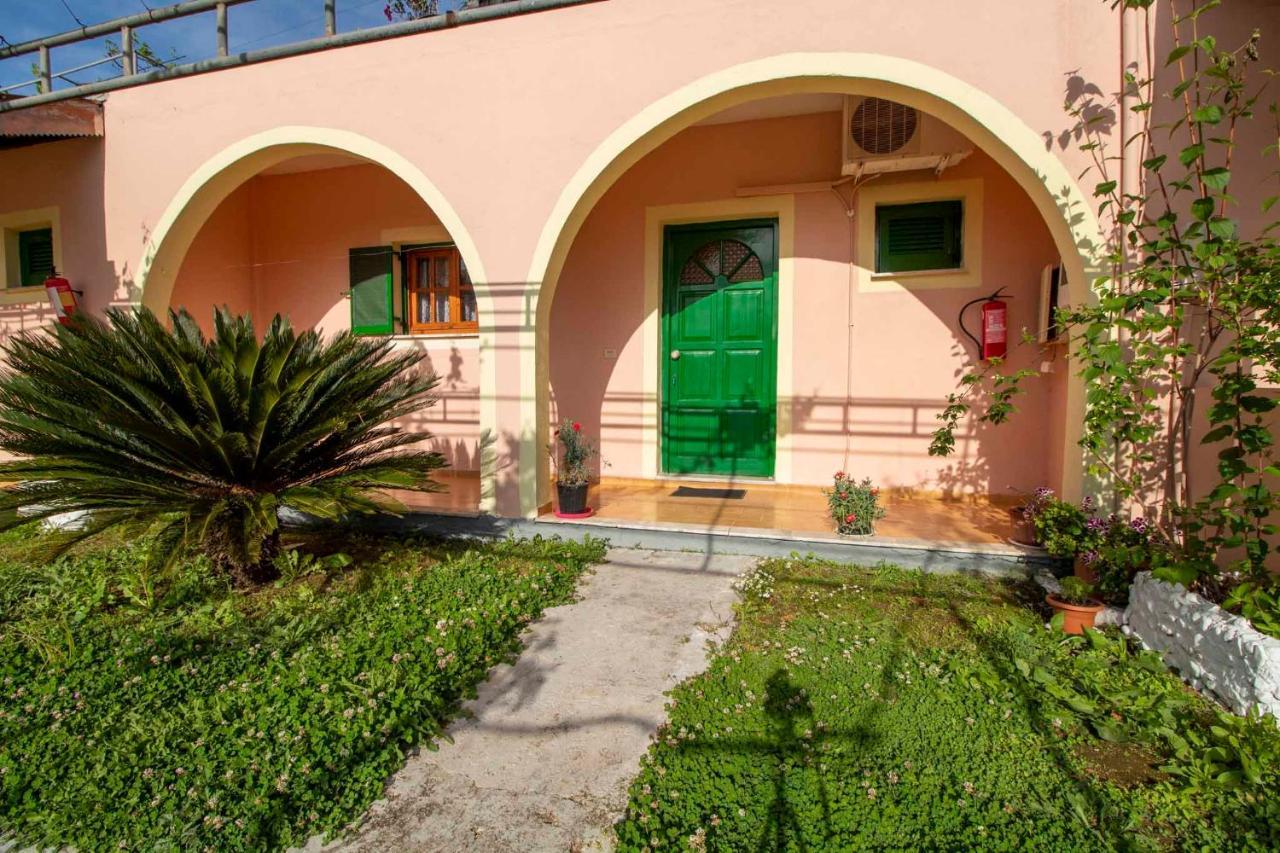 Tzoras‌ ‌Apartments‌ ‌Roda‌ ‌Corfu‌ Litheres Eksteriør bilde