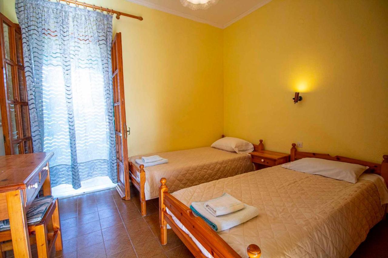 Tzoras‌ ‌Apartments‌ ‌Roda‌ ‌Corfu‌ Litheres Eksteriør bilde