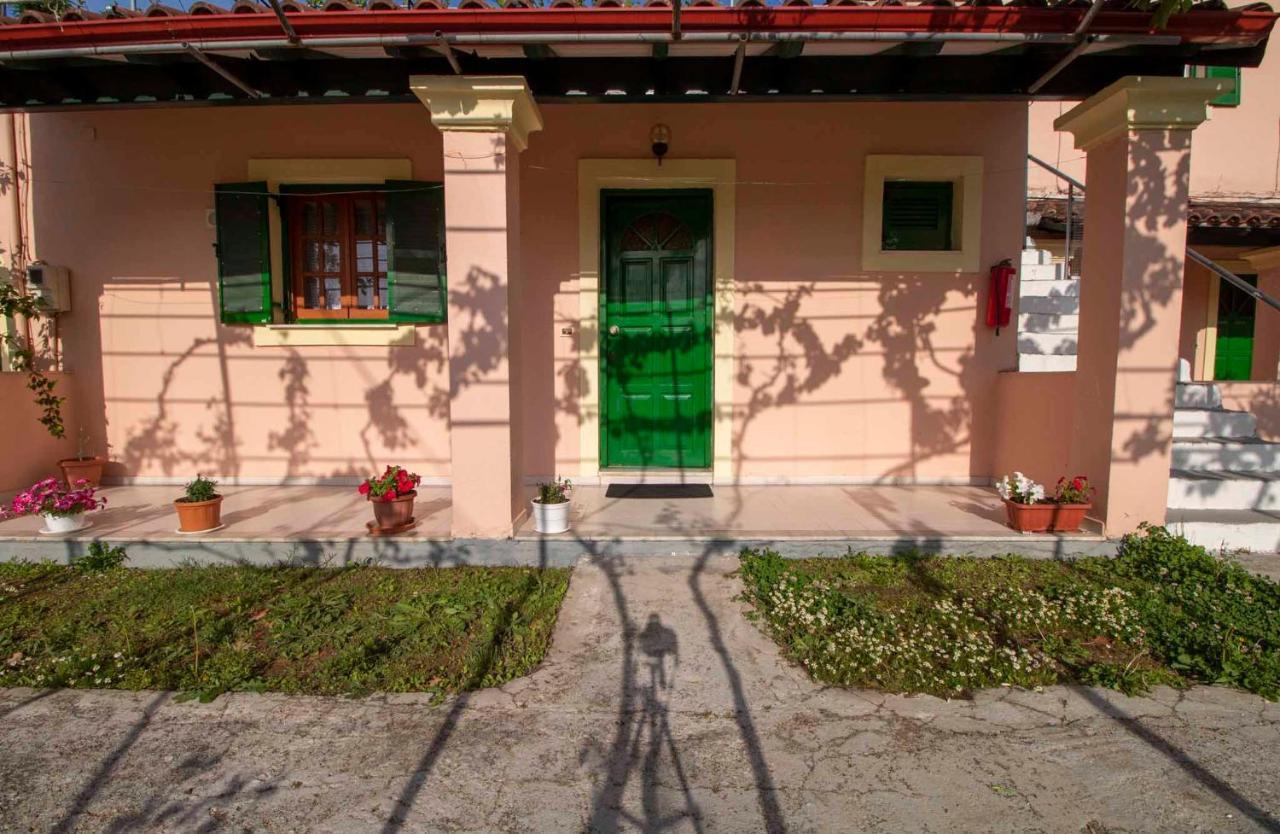 Tzoras‌ ‌Apartments‌ ‌Roda‌ ‌Corfu‌ Litheres Eksteriør bilde