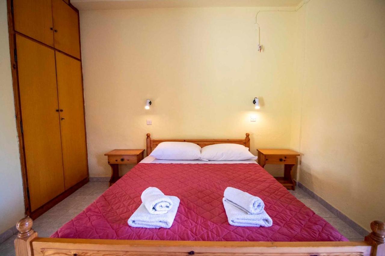 Tzoras‌ ‌Apartments‌ ‌Roda‌ ‌Corfu‌ Litheres Eksteriør bilde