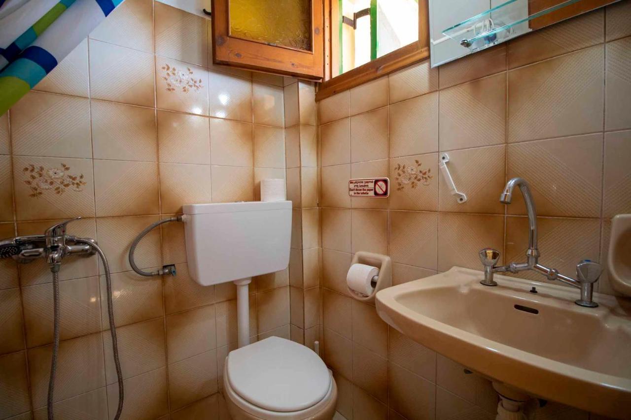 Tzoras‌ ‌Apartments‌ ‌Roda‌ ‌Corfu‌ Litheres Eksteriør bilde