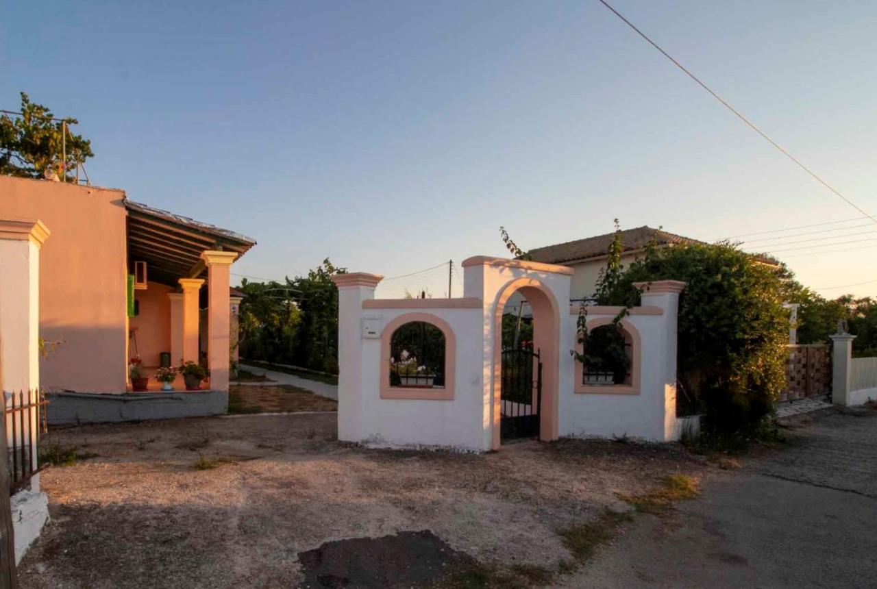 Tzoras‌ ‌Apartments‌ ‌Roda‌ ‌Corfu‌ Litheres Eksteriør bilde