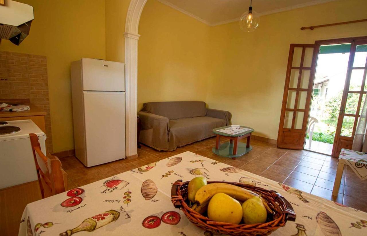 Tzoras‌ ‌Apartments‌ ‌Roda‌ ‌Corfu‌ Litheres Eksteriør bilde